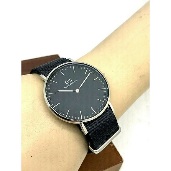 Daniel Wellington Women's Watch DW00100151 Silver 36mm Black Dial Nylon Strap - Picture 5 of 13